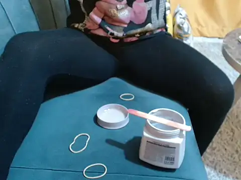leslysexygirl webcam
