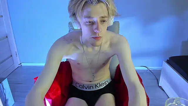 zane_steele (M twink) - Show ass💘