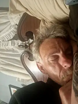 19JaSon83 webcam