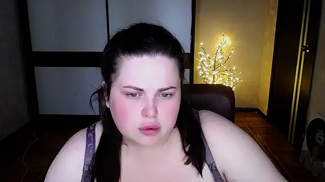 Emily_Mo webcam