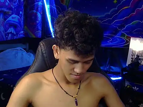 hugekenbigcock webcam