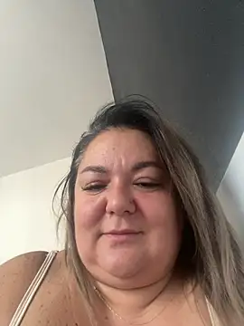 MikyVesela webcam