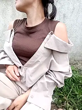 Linda-yiyi webcam