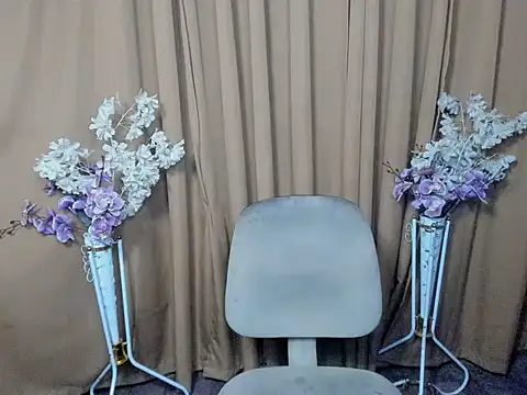 AshantTsiBigCock webcam