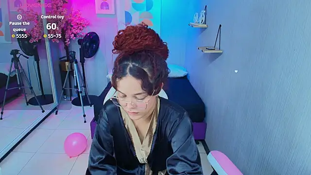 Maggy_t18 webcam
