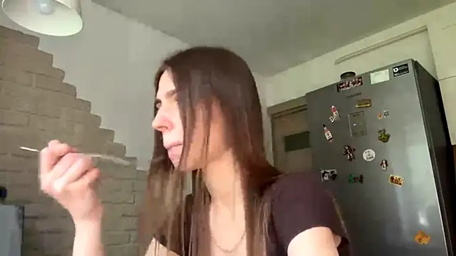 ZaraGuyette webcam