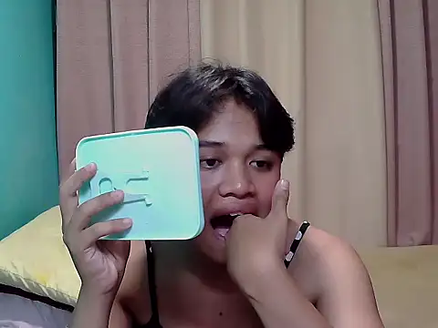 pinaymorena_zeinab live sex cam