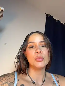 HotAlana_