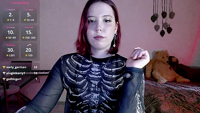 ember_lune webcam