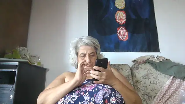 ExquisiteMature webcam