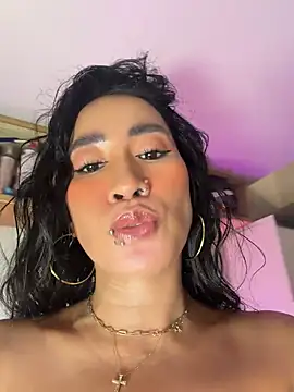 AsianMilfSheryl webcam