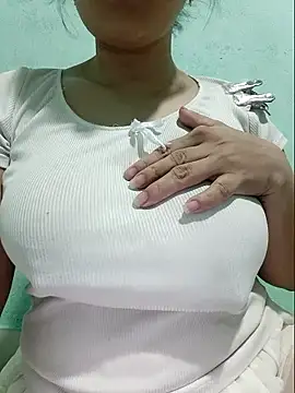 Shine_Mai webcam