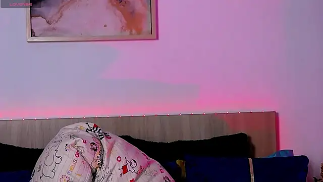 Miss_Ava webcam
