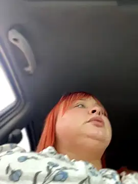 LadyDreams11 webcam