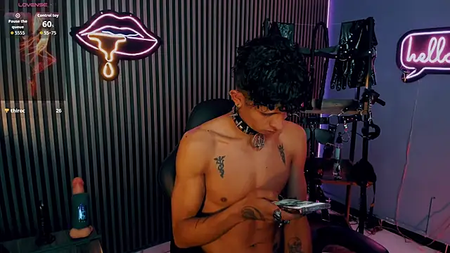 Maximoking26 webcam