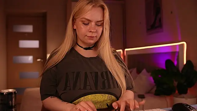 LisaLove3 webcam