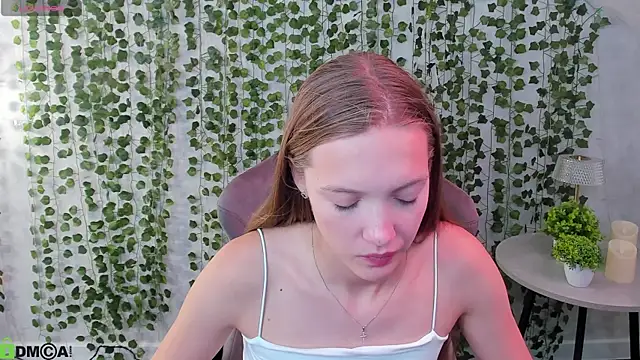 Neelly_Collins webcam