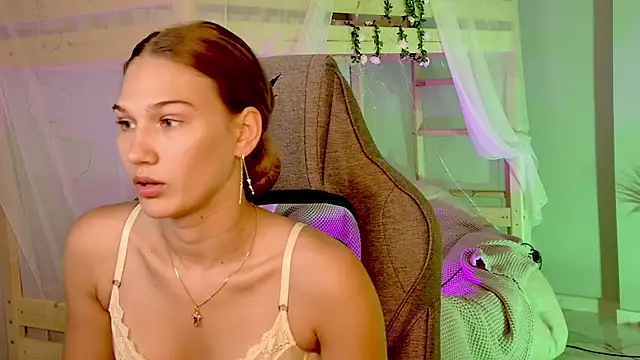 Sweet_Emilya webcam