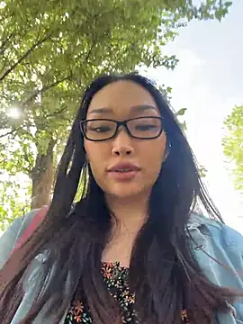 trytomakememoam webcam