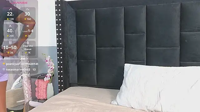 petitelittleebony webcam