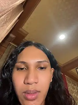 slutty_aki webcam