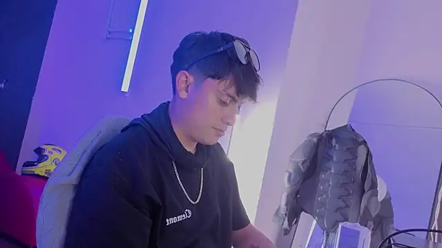 angel_still_ webcam