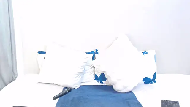 Tinnypussie webcam