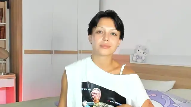 JennyMiuMiu webcam