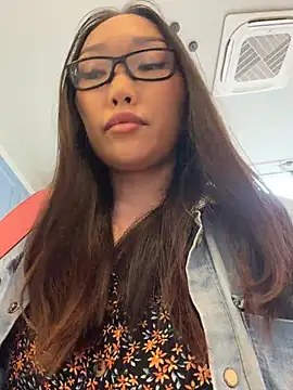 trytomakememoam webcam