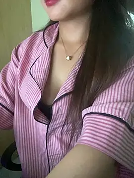 Boi-boik5 public girl cam room