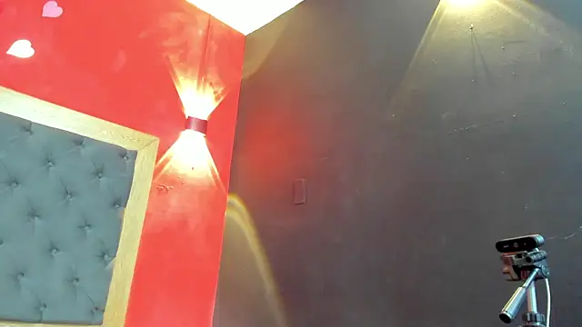 YayaHilton webcam