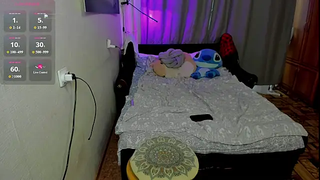monica__elder webcam