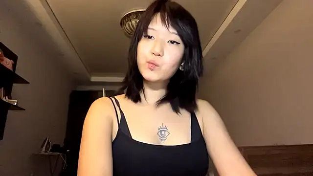 neonami webcam