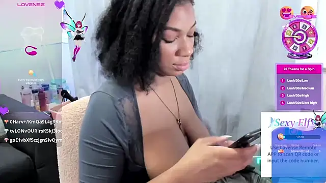 EatSweetMolly webcam