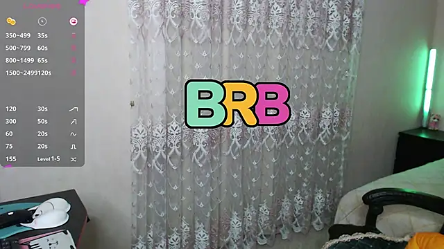 Kriss_brunette_5 webcam