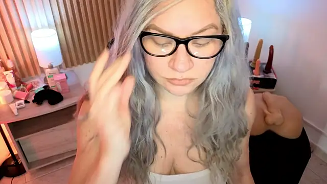 MarianL0ve webcam