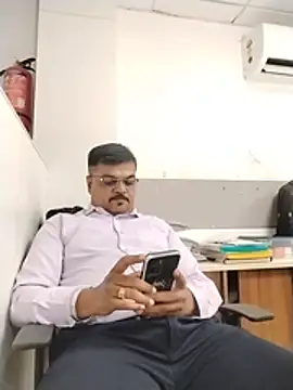Desi_Lodo_Gujju_Boy webcam