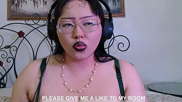 pikpikpikachu webcam