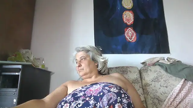ExquisiteMature webcam