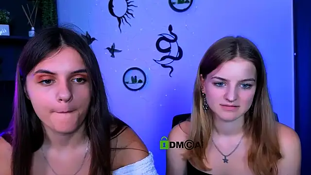 lisa_dark_ live cam on StripChat