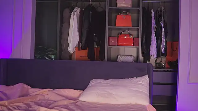 Monique_Celeste webcam