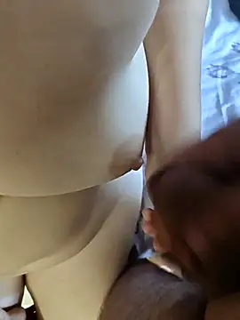 MadaamJizz_DickLewd webcam