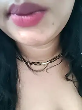 Ramya_369 live cam on StripChat