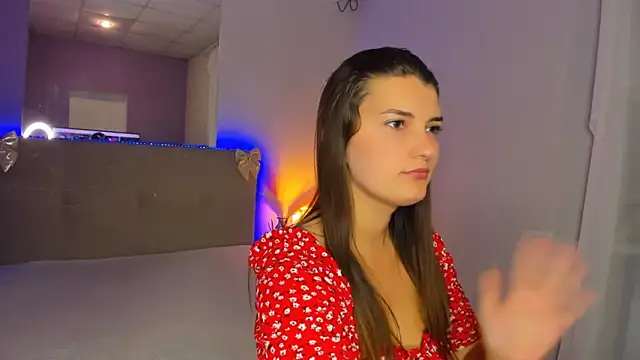 Laura_Leee webcam