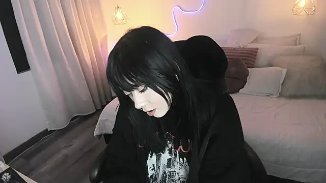noahcryptic - Noahcryptic's free webcam - UK Sex Cams