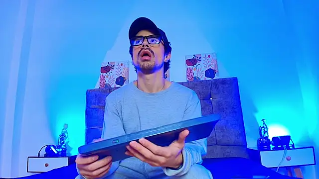 Ethan_Briggs_ webcam