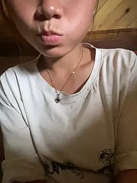 Emmi_cute9x webcam