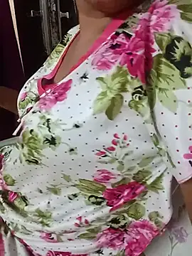 Cute-sonam-01