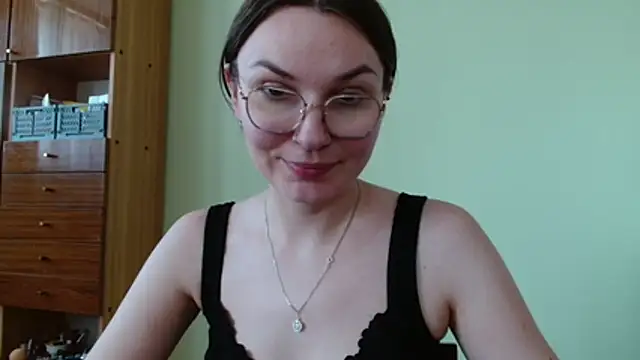 LooveELLYx webcam