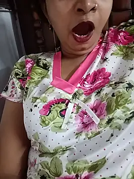 Cute-sonam-01